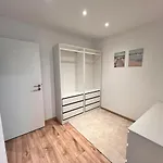 Designer In Erstbezug 75 Tv Mit Netflix Und Offene Kueche Wehome Premium