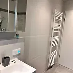 Appartement Designer In Erstbezug 75 Tv Mit Netflix Und Offene Kueche Wehome Premium Sinsheim