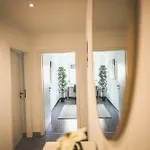 Designer In Erstbezug 75 Tv Mit Netflix Und Offene Kueche Wehome Premium Appartement *