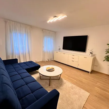 Apartment Designer In Erstbezug 75 Tv Mit Netflix Und Offene Küche Wehome Premium *