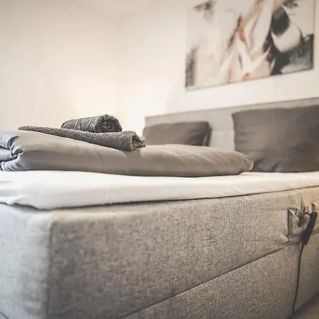 Designer In Erstbezug 75 Tv Mit Netflix Und Offene Küche Wehome Premium