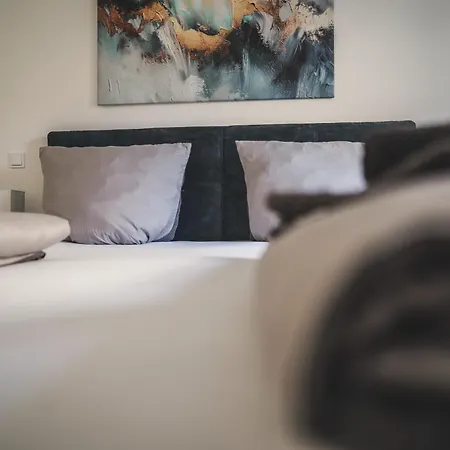 Designer In Erstbezug 75 Tv Mit Netflix Und Offene Küche Wehome Premium