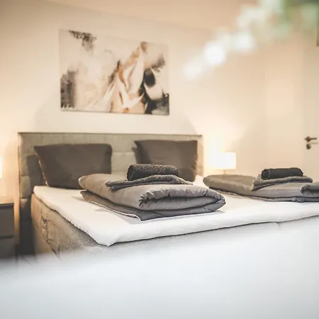 Designer In Erstbezug 75 Tv Mit Netflix Und Offene Küche Wehome Premium Apartment Sinsheim