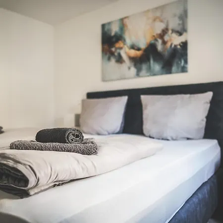 Designer In Erstbezug 75 Tv Mit Netflix Und Offene Küche Wehome Premium Apartment